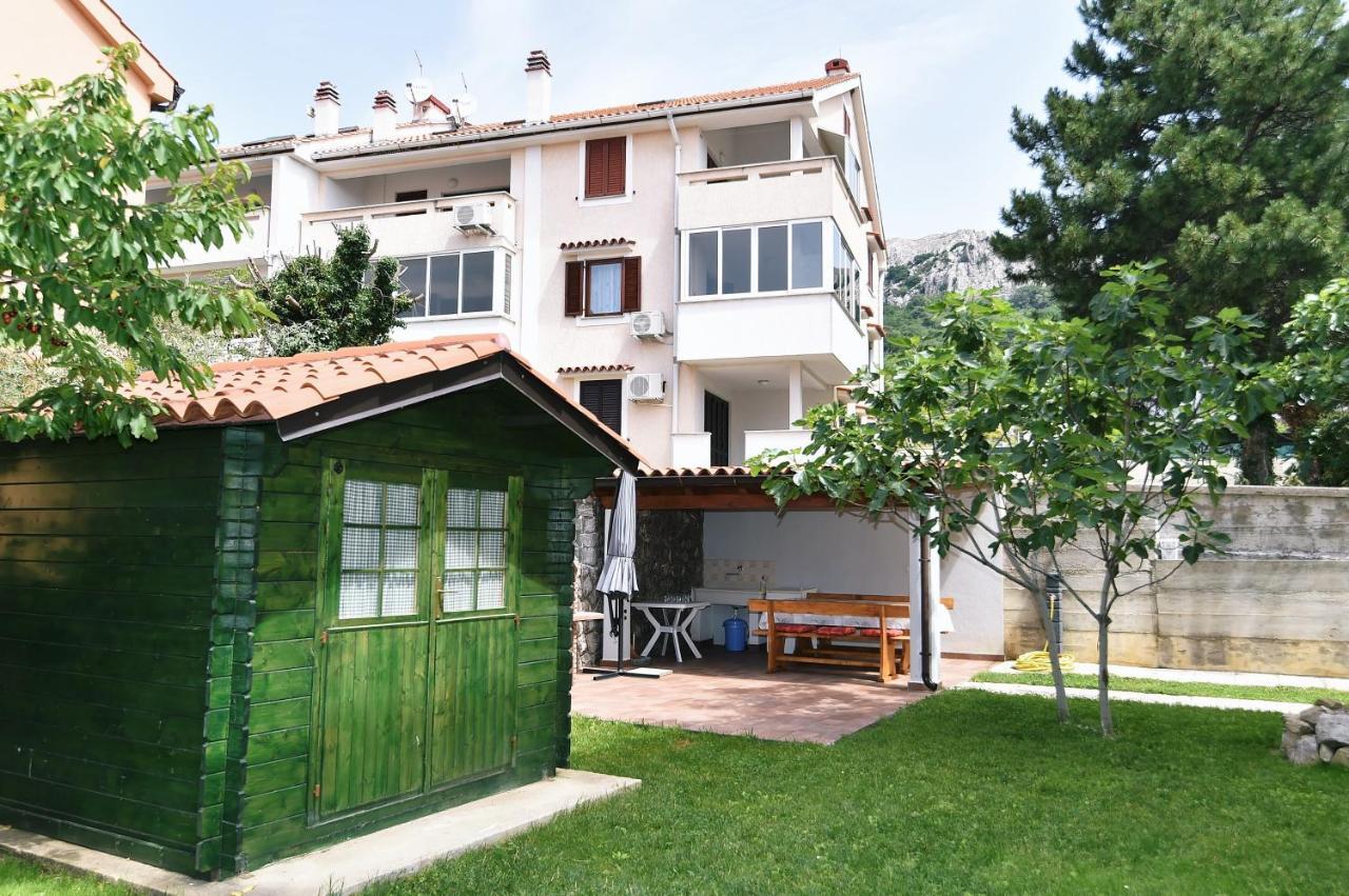 Apartments Luni Baška Eksteriør billede