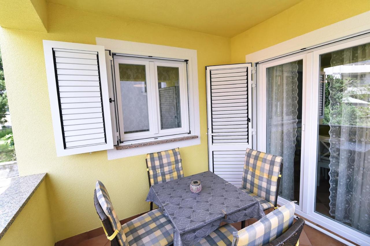 Apartments Luni Baška Eksteriør billede